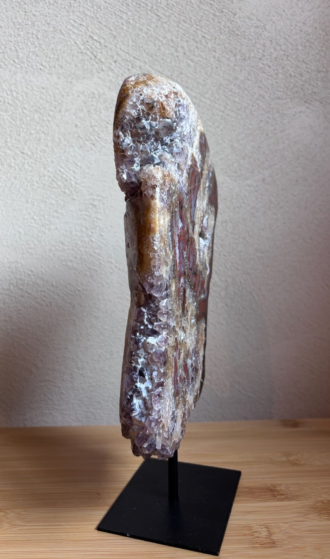 Amethist op standaard - 28 cm