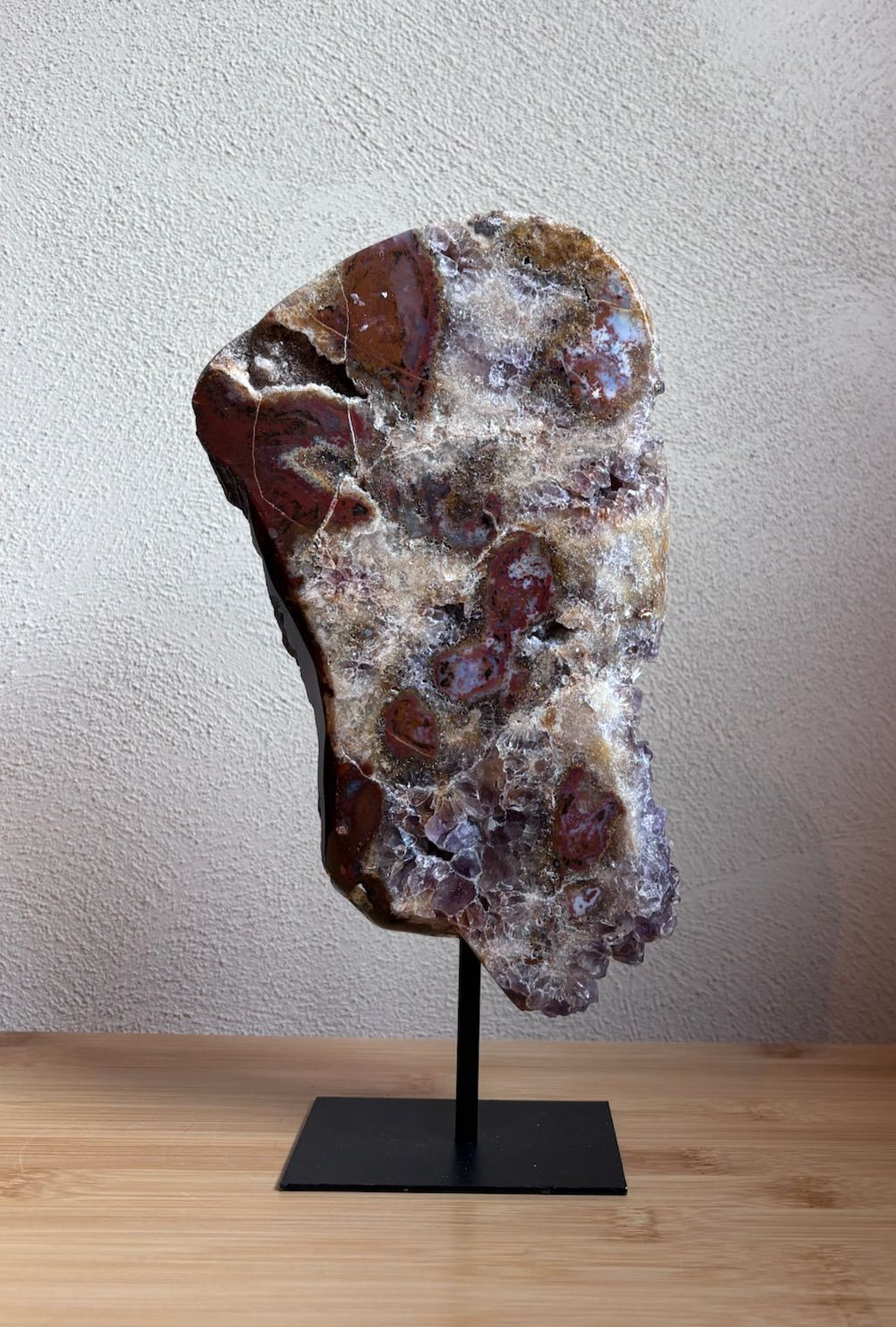 Amethist op standaard - 28 cm
