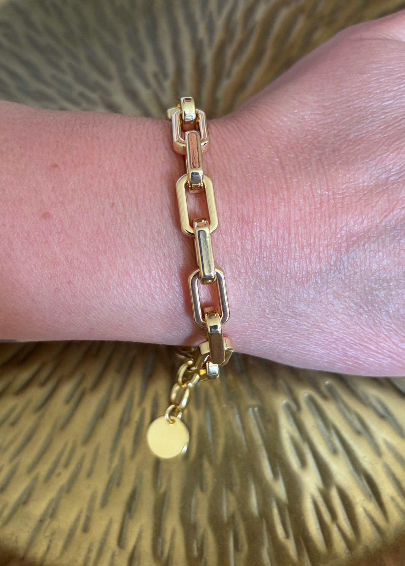 Schakelarmband goudkleurig metaal
