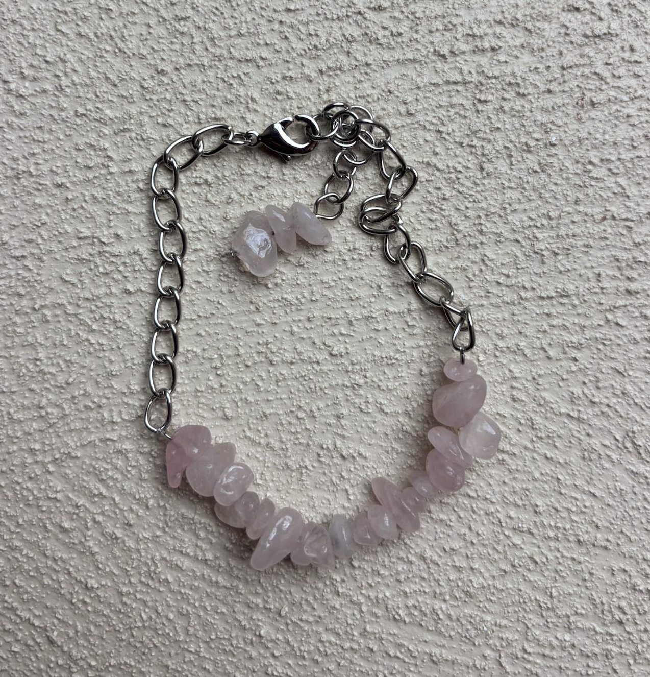 Sieradenset met rozenkwarts chip en armband