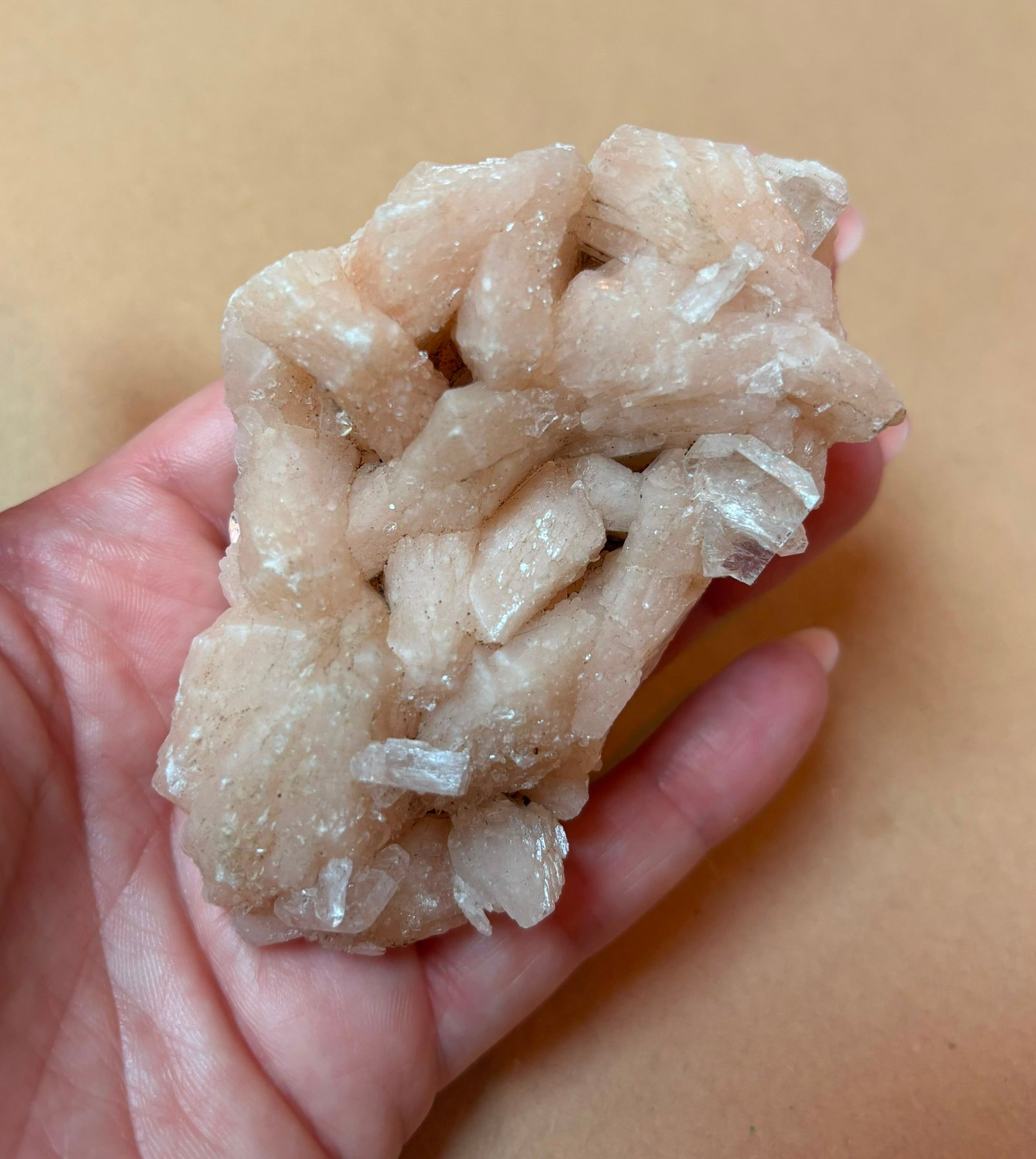 Prachtig mineraal cluster uit India – 165 gram