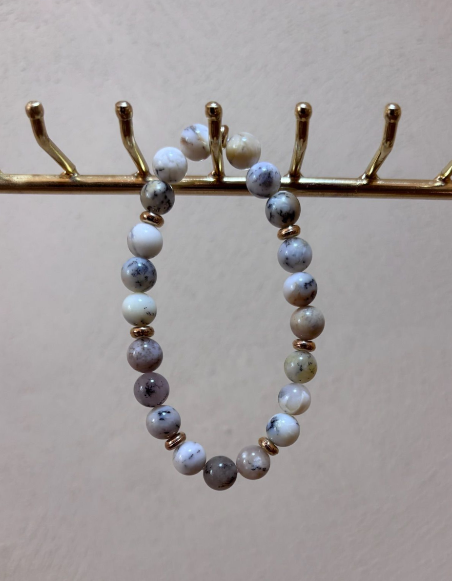 Handgemaakte armband met dendriet opaal en stainless steel details