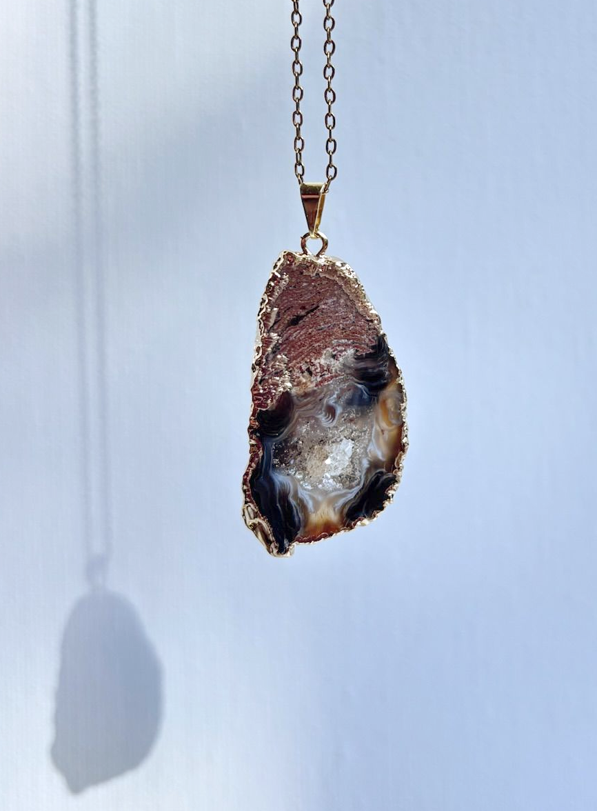 Ketting met agaat hanger - gold plated