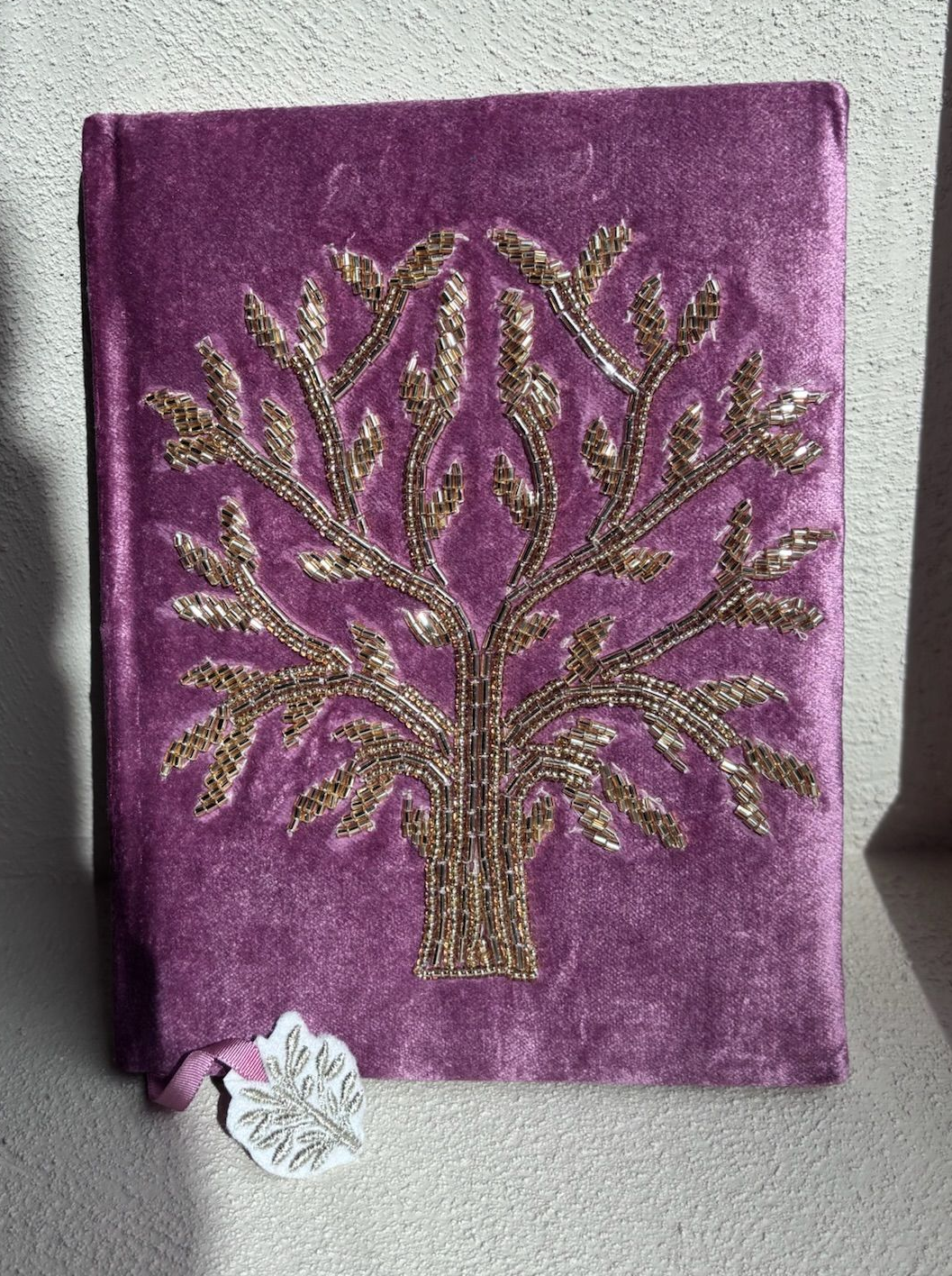 Notitieboek fluweel roze met levensboom