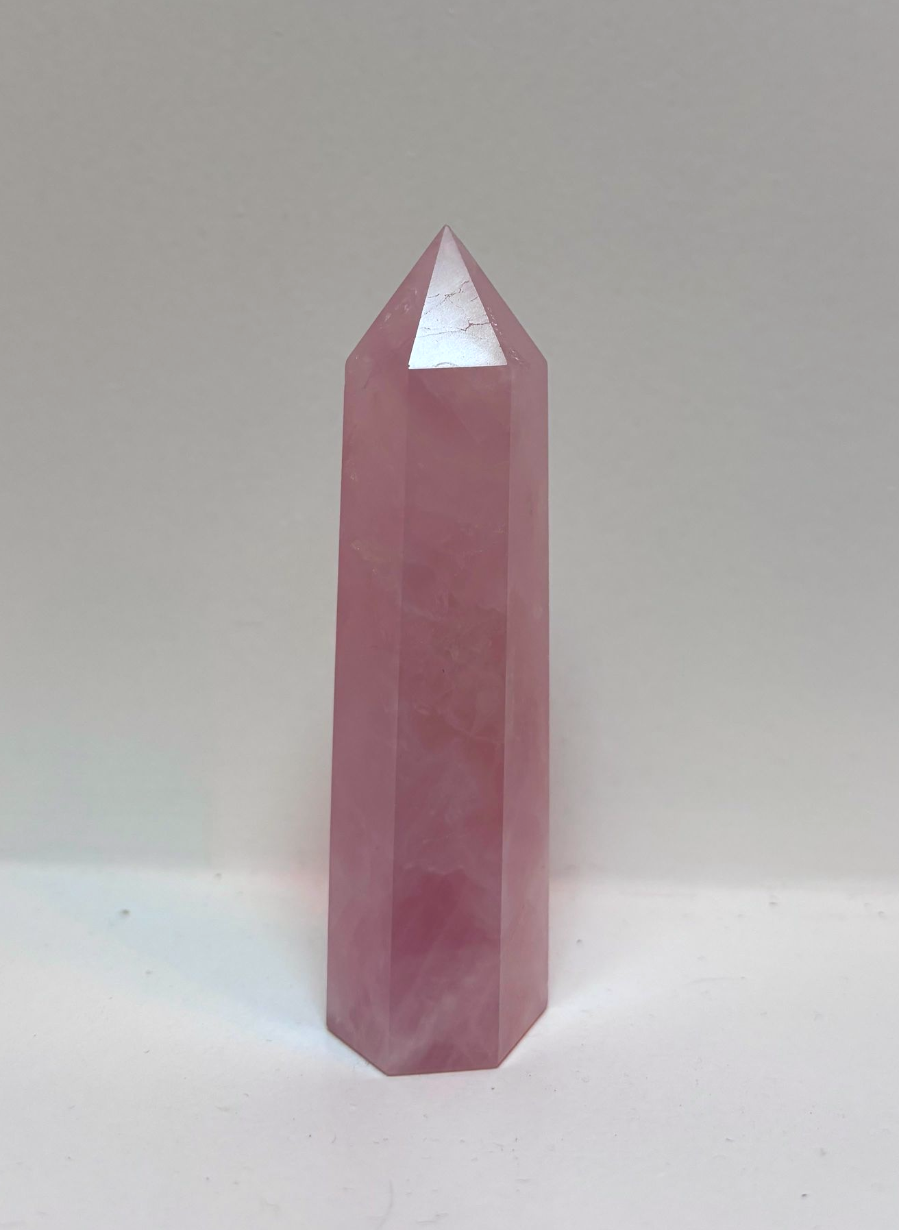Uitverkocht - Edelsteen Punt Rozekwarts 9 cm