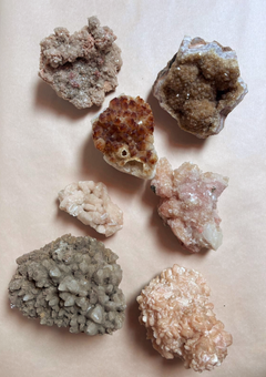 Naar edelstenen en mineralen