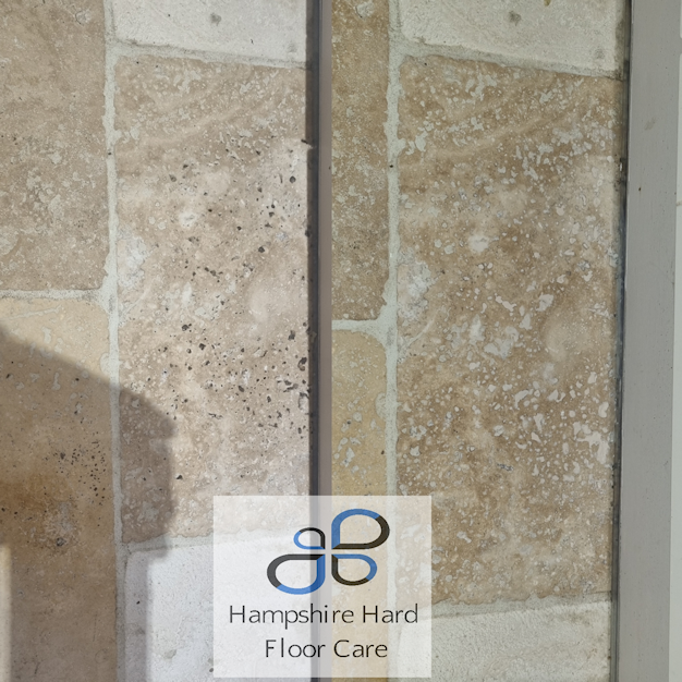 Travertine hole filling