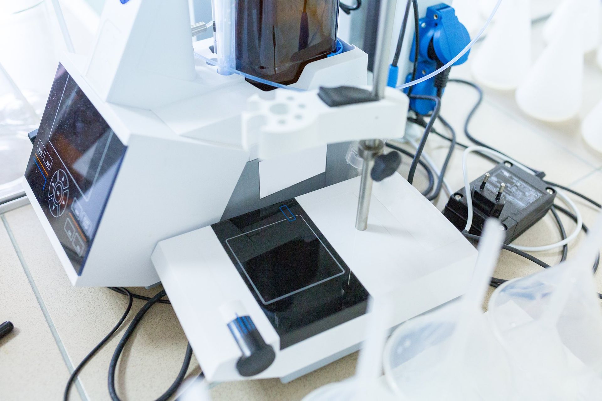 Why Surplus Service as an excellent solution for the handling E-waste in Bio/Pharma industries