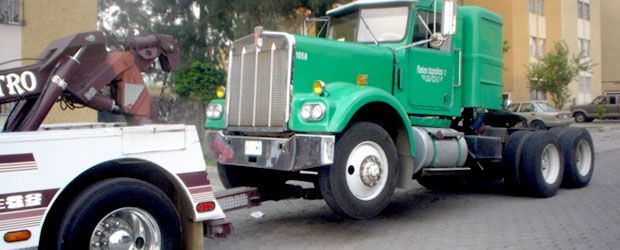 GRÚAS UNDERLIFT