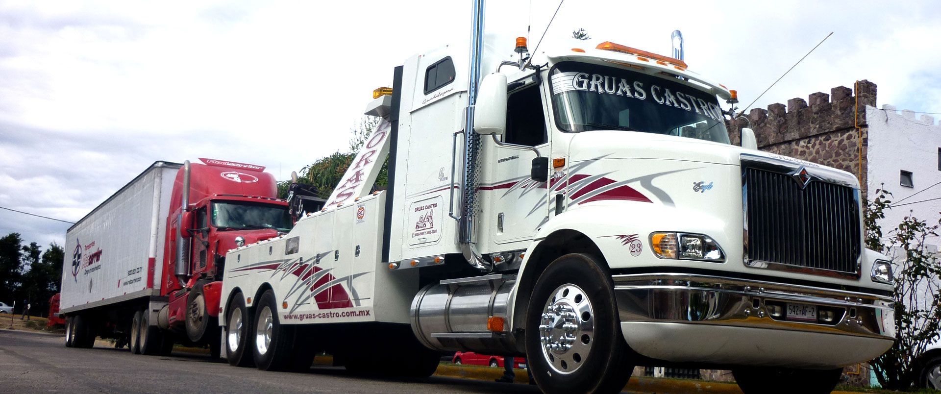 GRÚAS UNDERLIFT