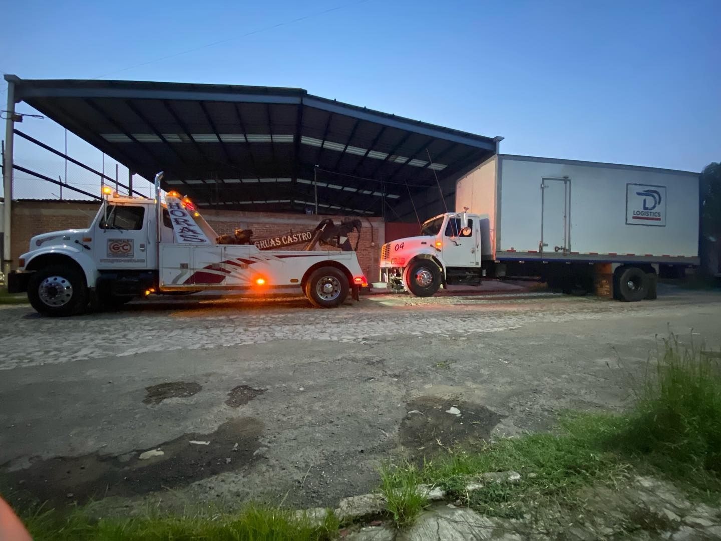 GRÚAS UNDERLIFT