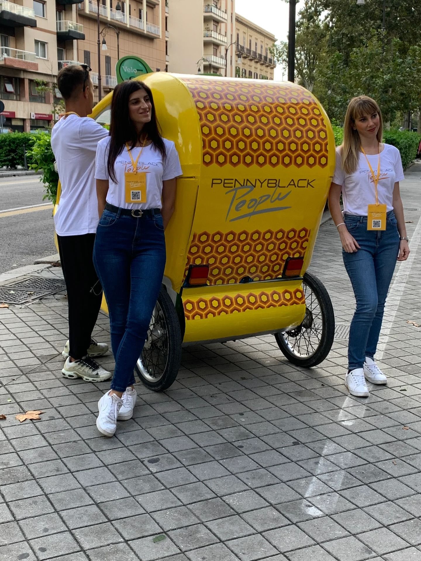 Velobike personalizzata con brand