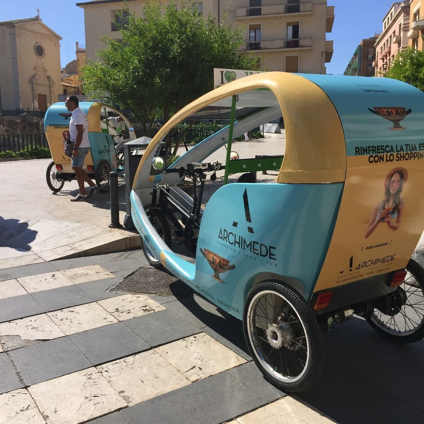 Velobike personalizzata con brand