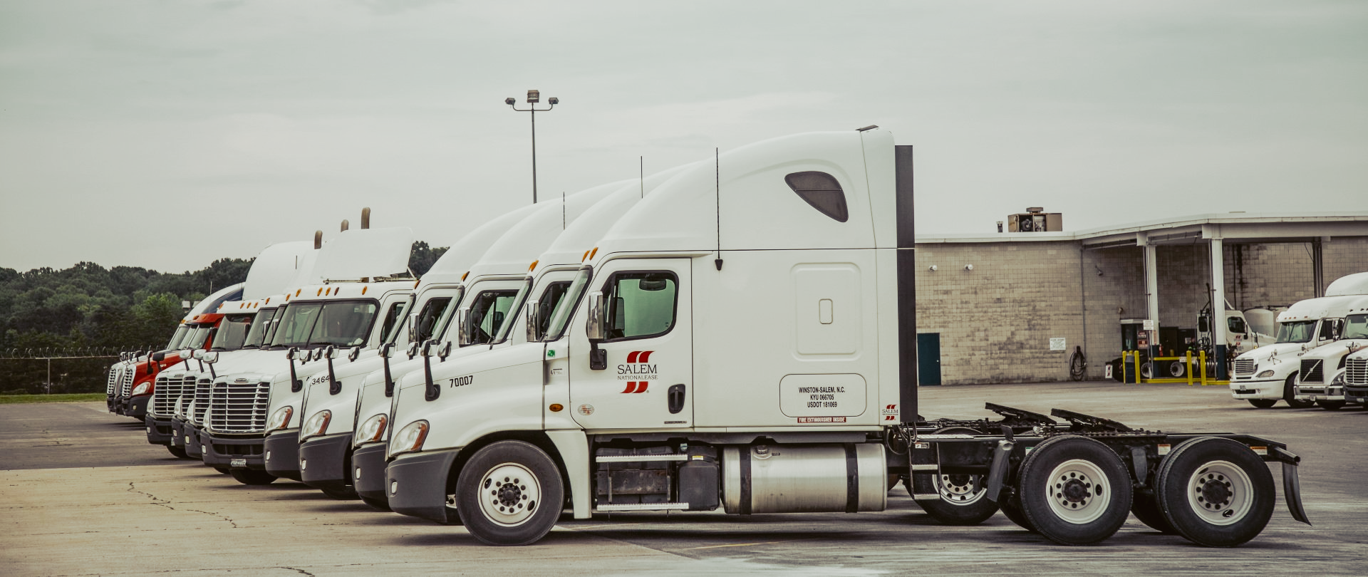 Truck & Trailer Leasing Salem Leasing Corporation