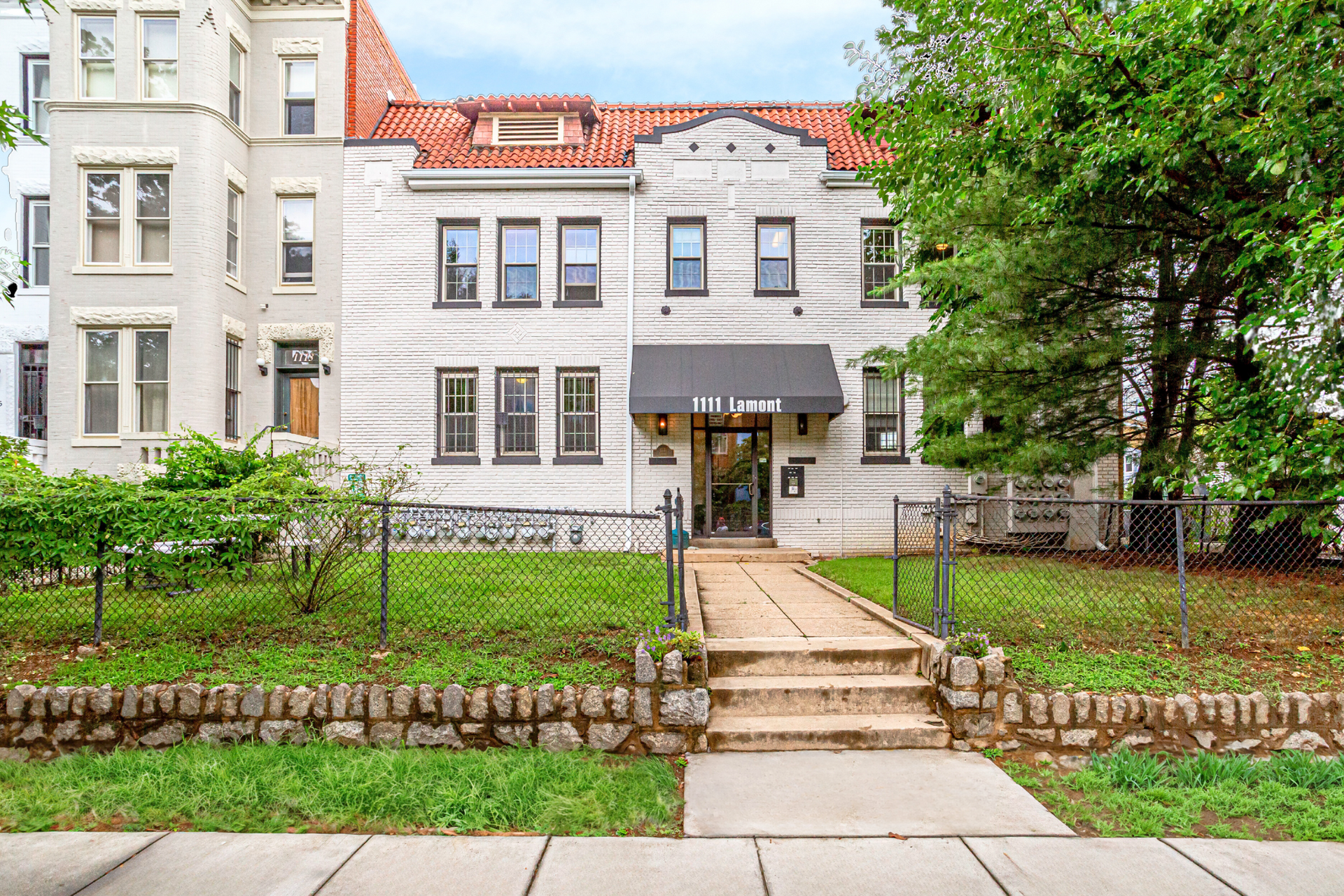 111 Lamont building