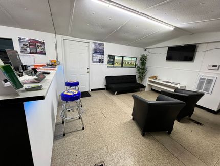 Waiting Room | V & M Automotive