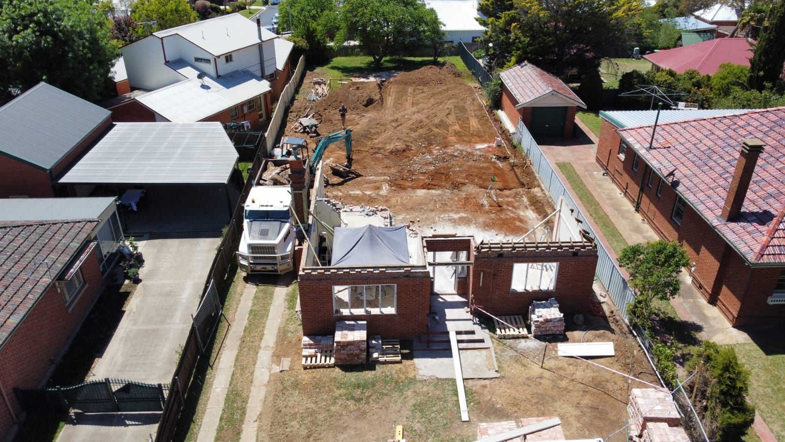 birds eye view of a house being bowled  — Chandolin Construction in Bathurst, NSW