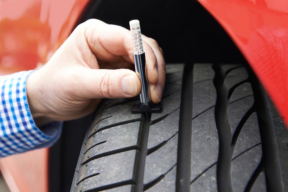 Checking Tyre Tread