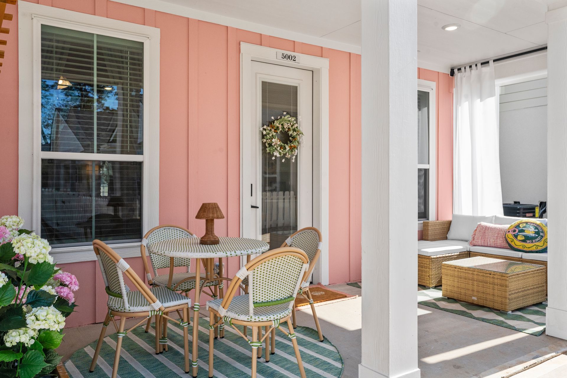 Boardwalk Village covered patio and outdoor seating