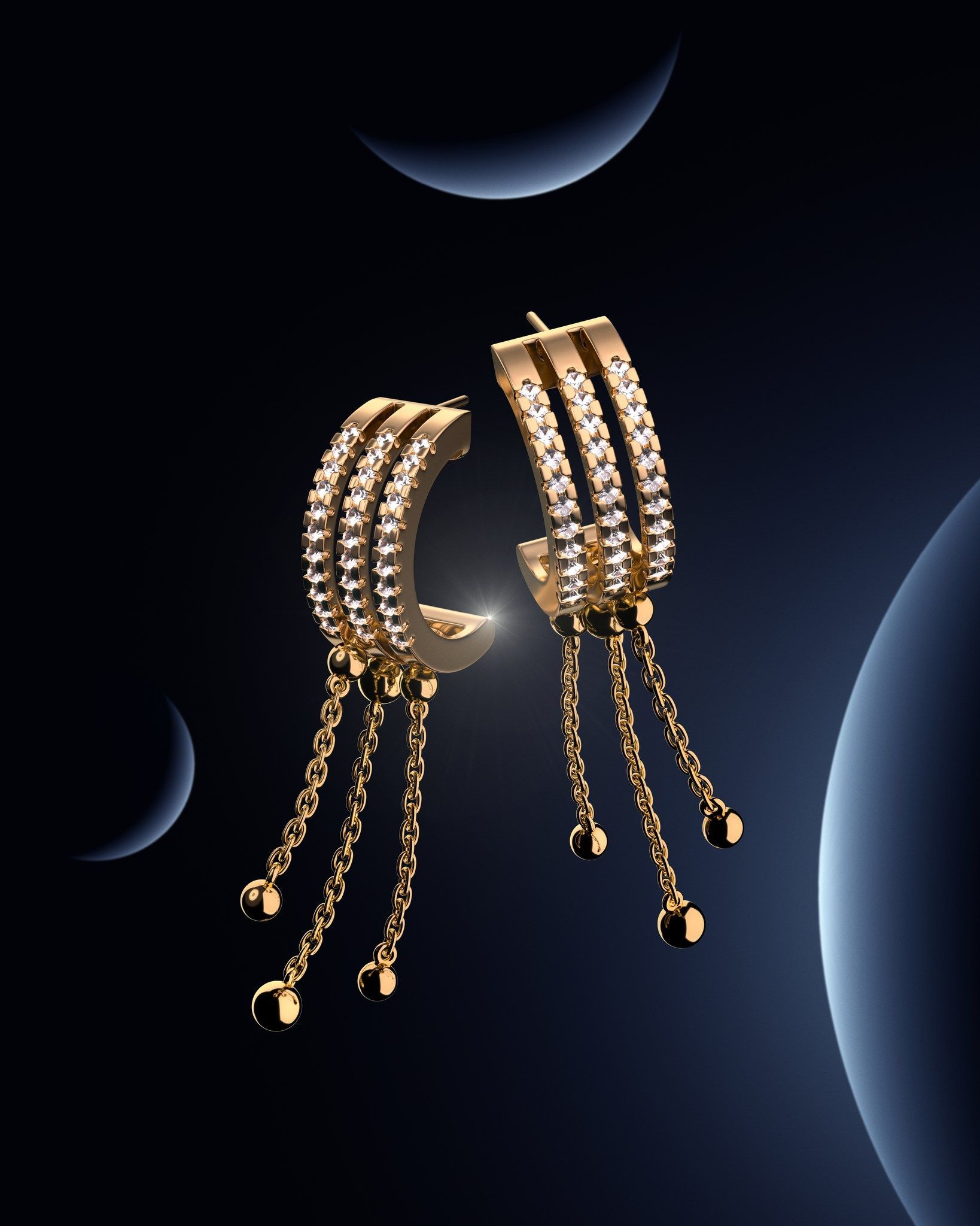 Boucles d'oreilles créoles en or avec chaînes pendantes, serties de pierres précieuses blanches, sur un fond sombre et abstrait.
