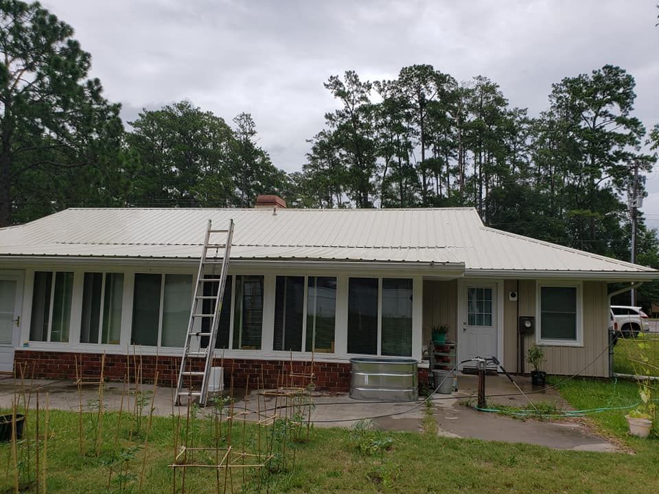trailer roof after spusa pressure washing service