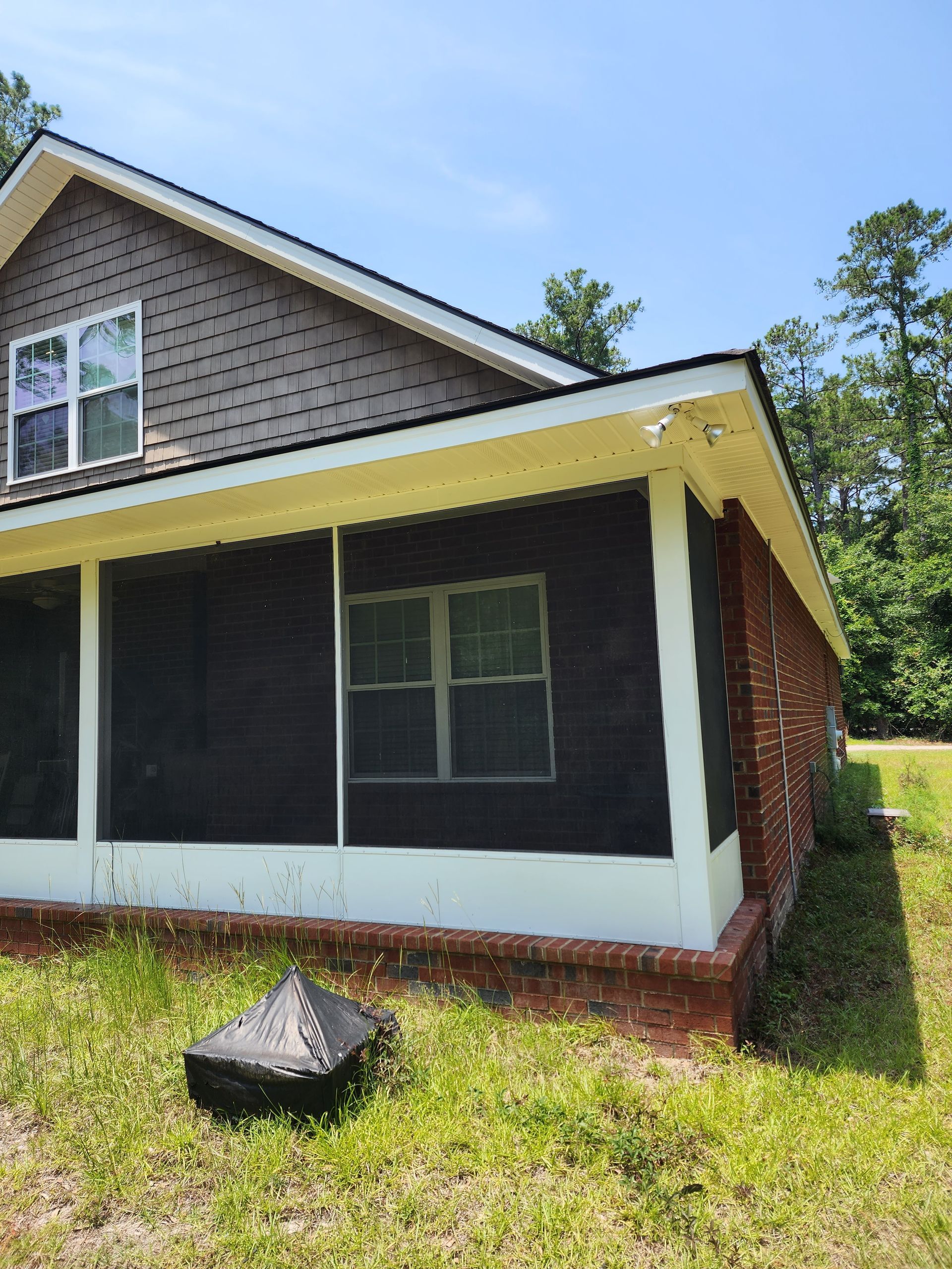 Brick House After SPUSA Pressure washing service