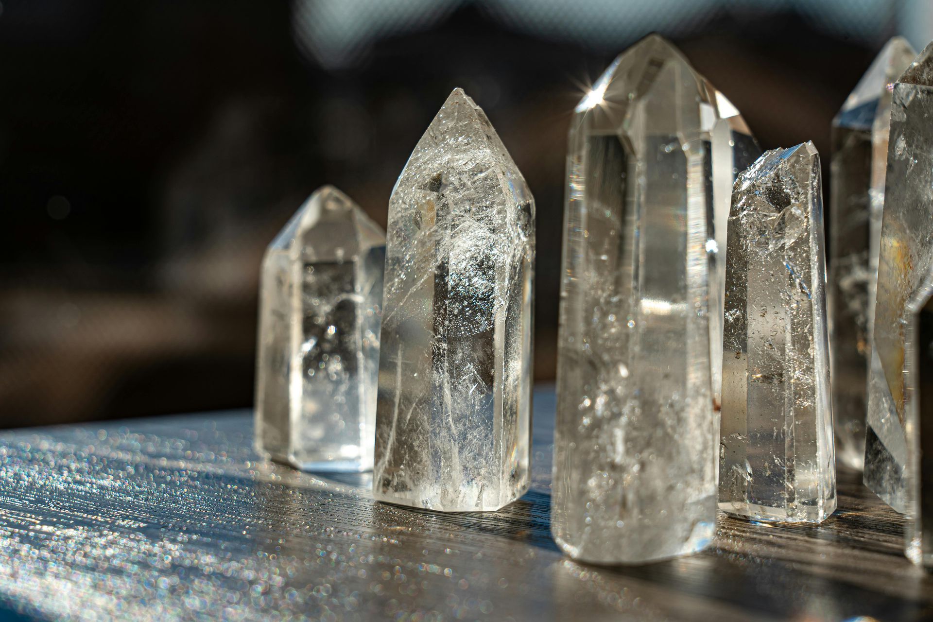 The Divine Crystals: Onze kristallen zijn met zorg geselecteerd om jou te ondersteunen met liefde en energie.