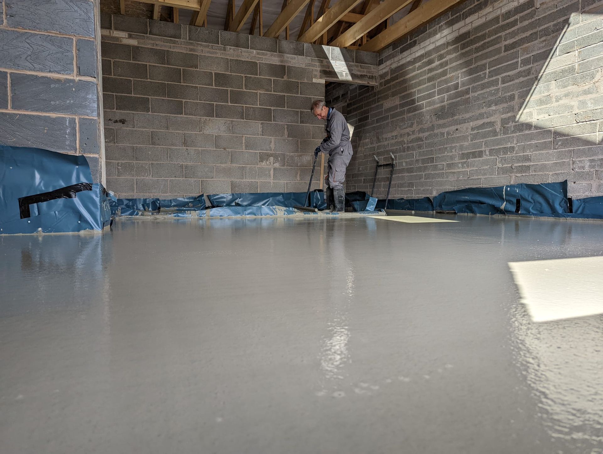 Floor screeding company