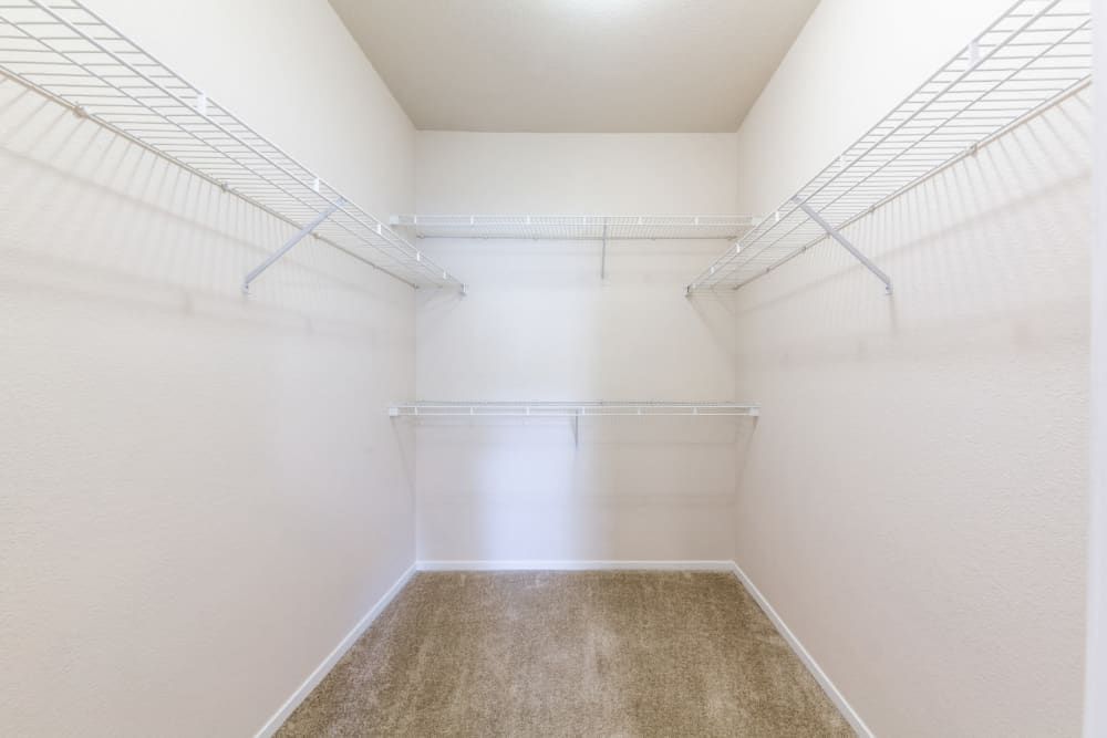 Walk In Closet at The Fairmont at Willow Creek