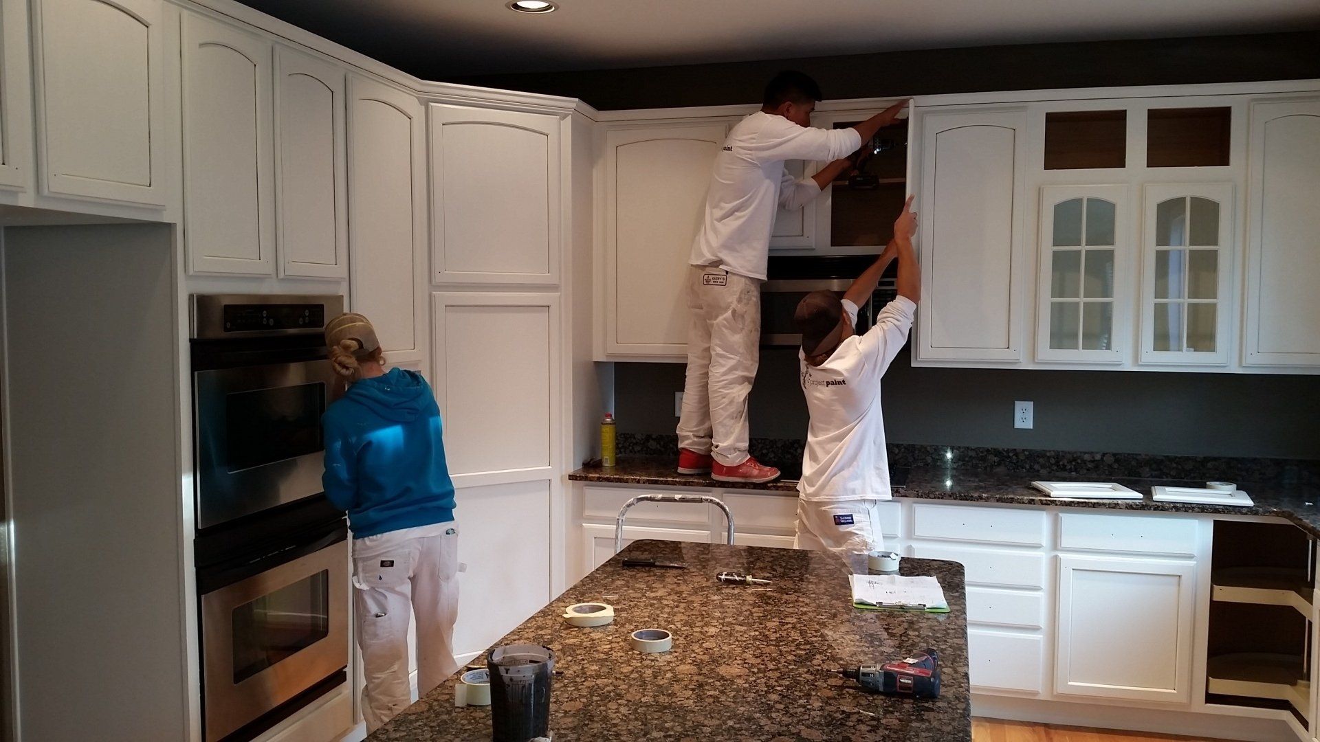 painting cabinet doors