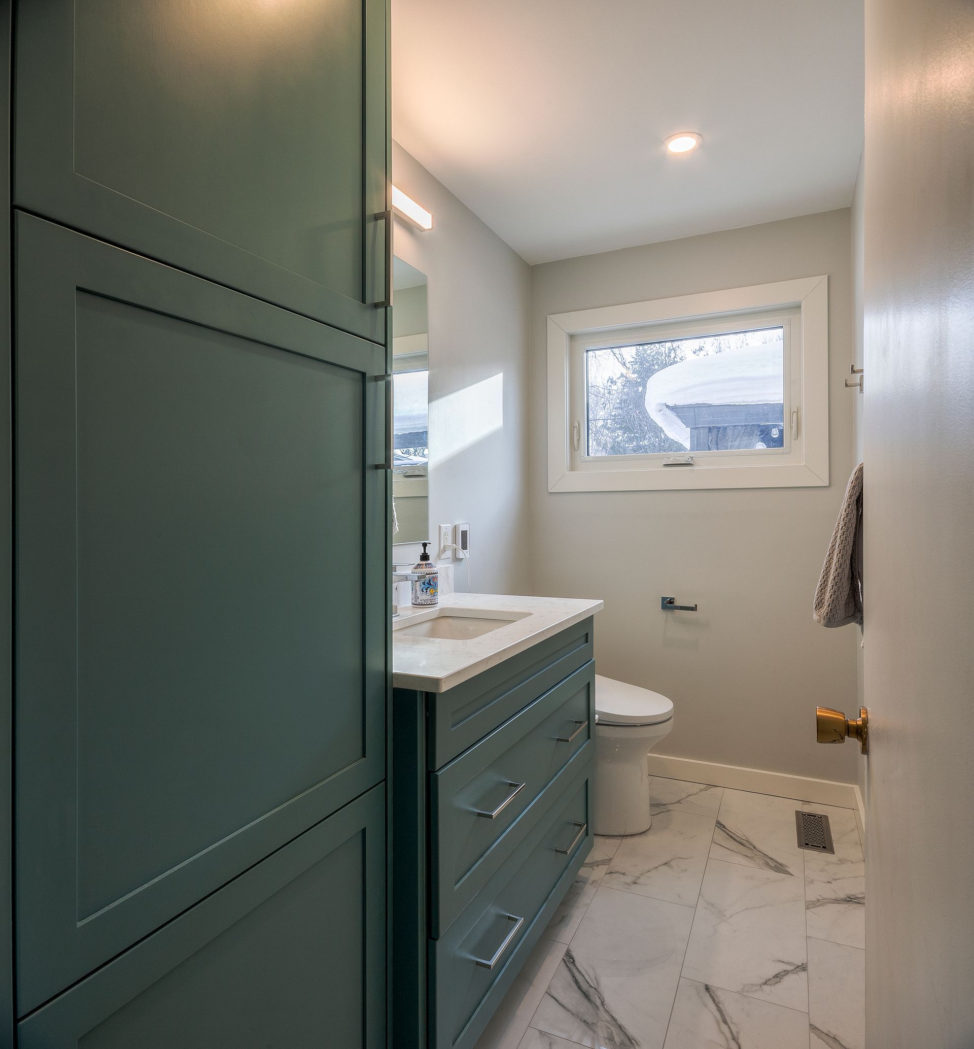 Tuxedo Bathrooms & Kitchen