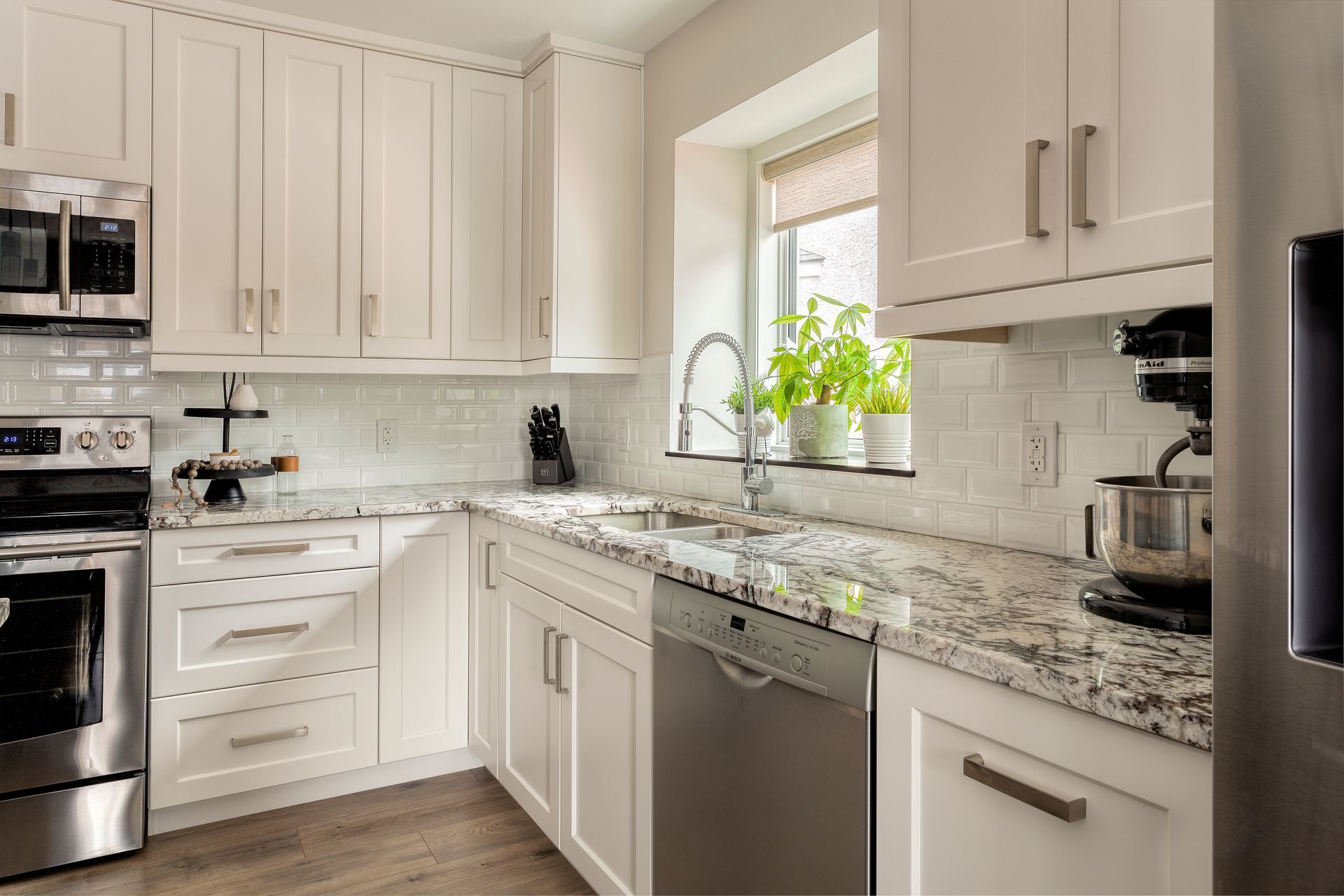 Island Lakes Kitchens