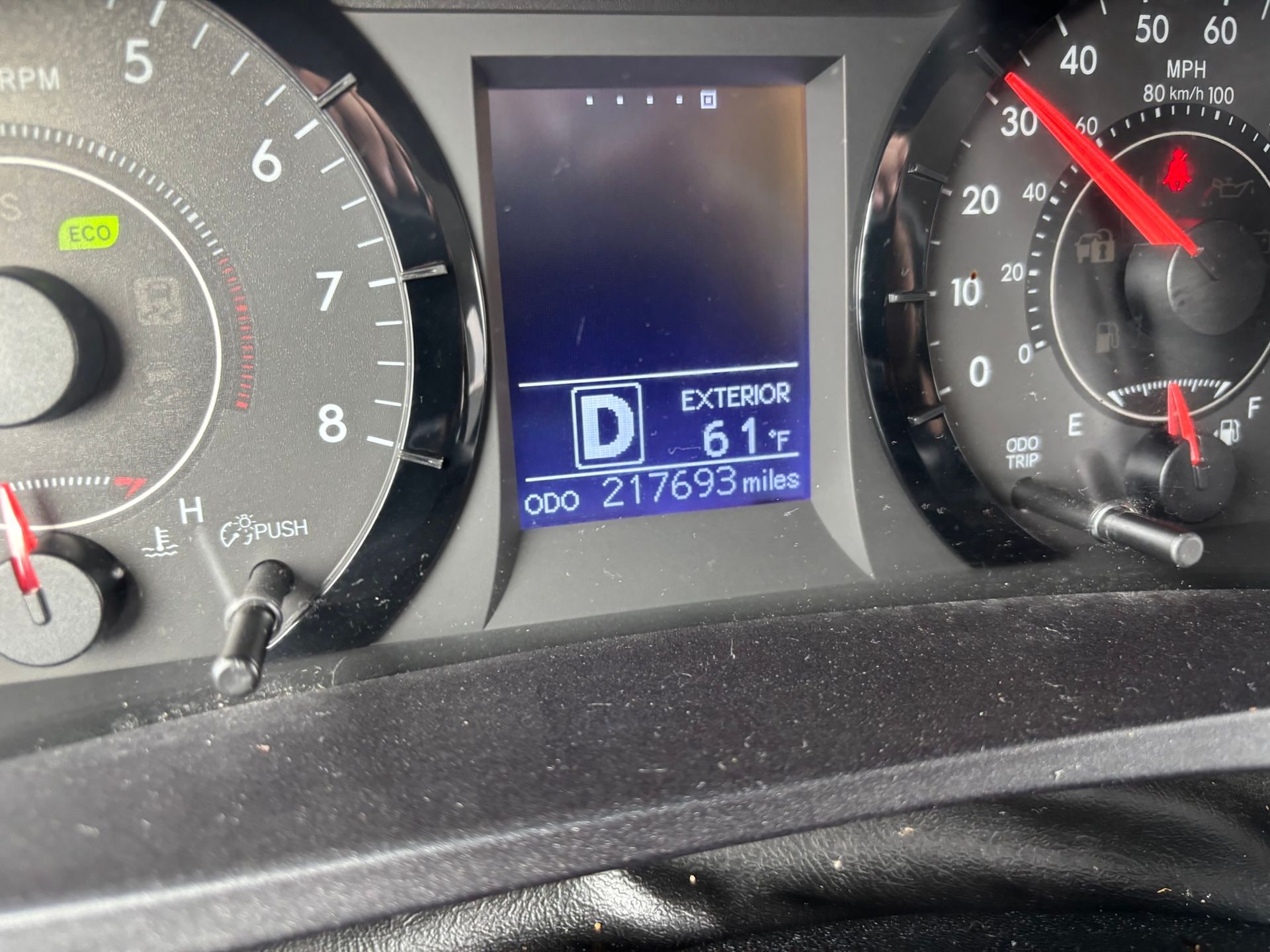 A white 2016 Toyota Sienna van