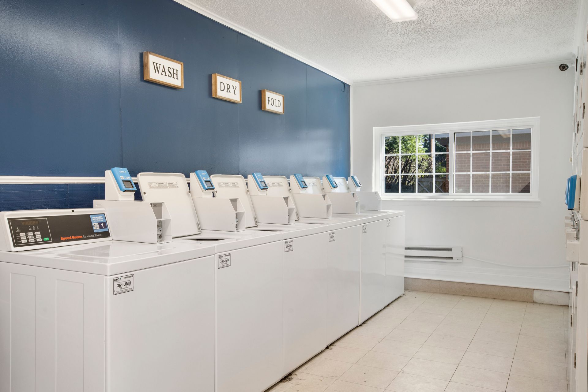 laundry room 1