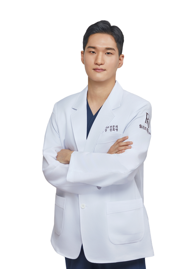 Dr. Hoeyoung Kwon, board-certified orthopedic surgeon at Relief Orthopedics Myeongdong
