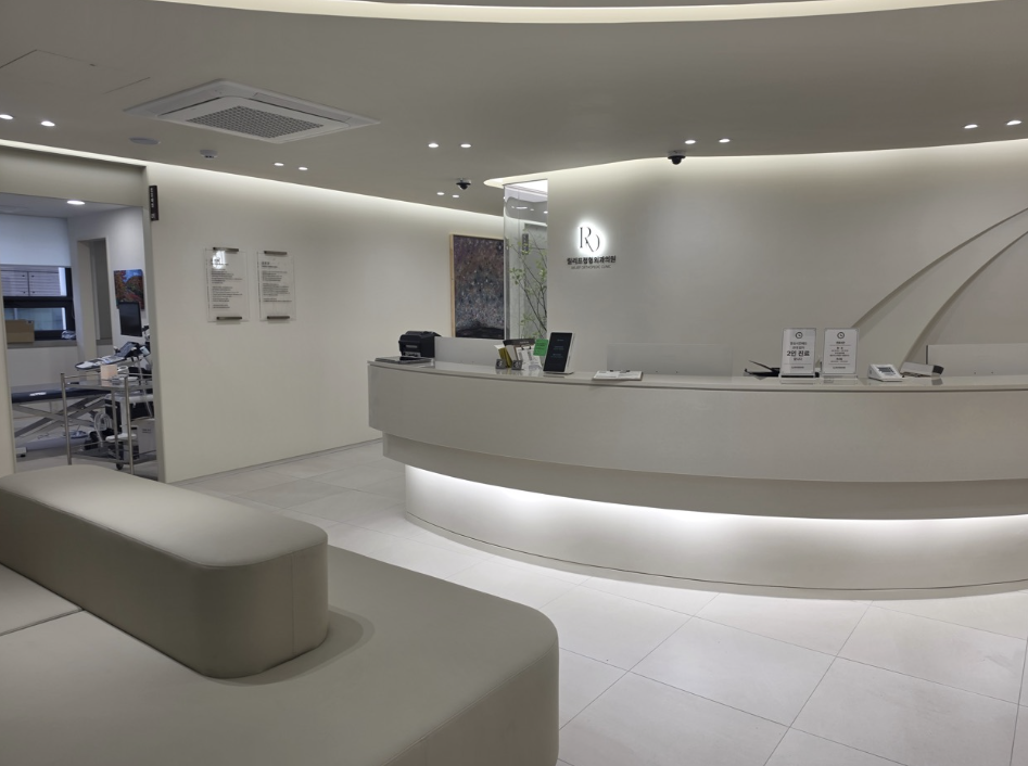 Reception desk at Relief Orthopedics, Myeongdong