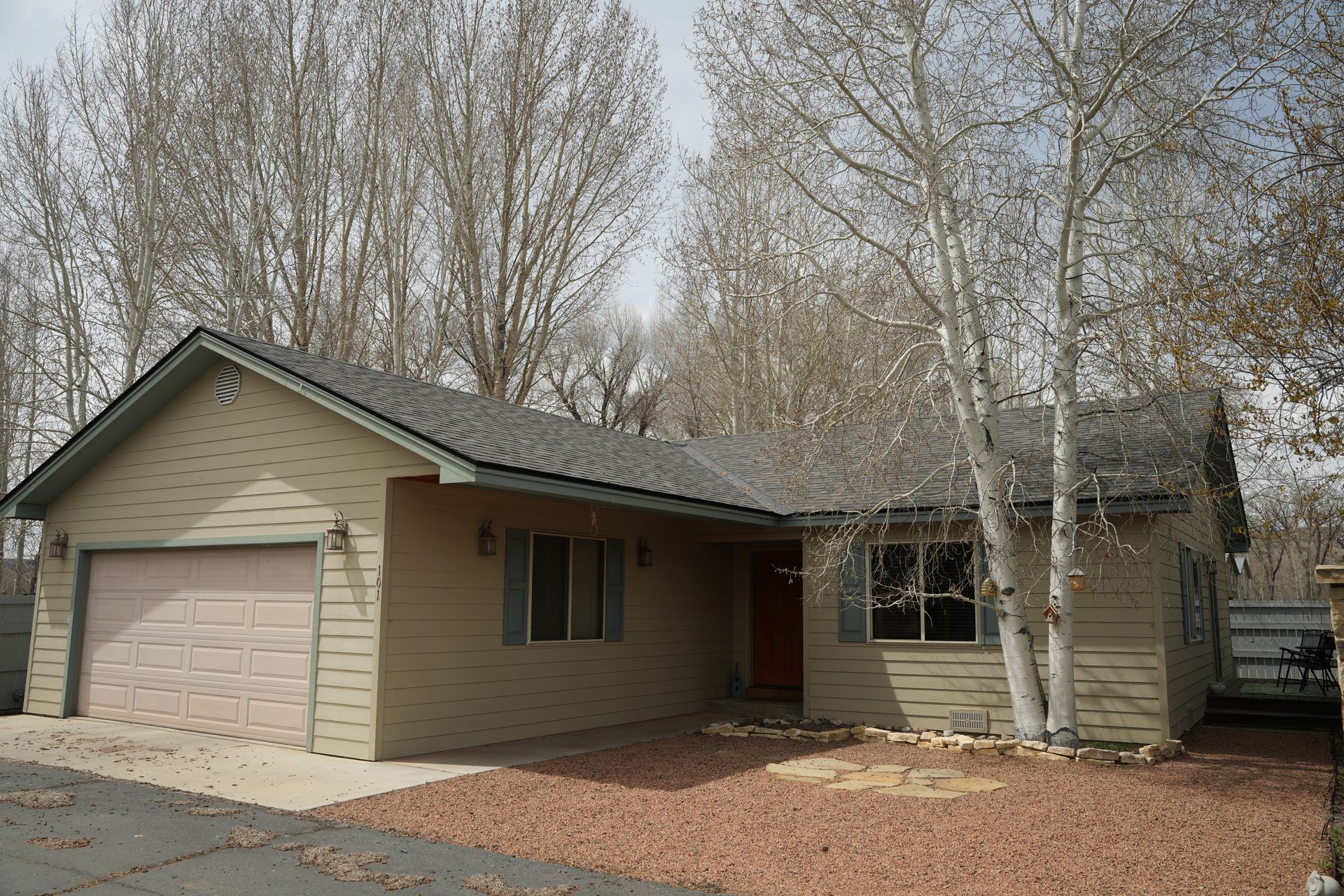 Gunnison crested butte durango shingle roofing
