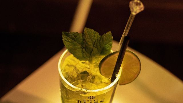gin lemon