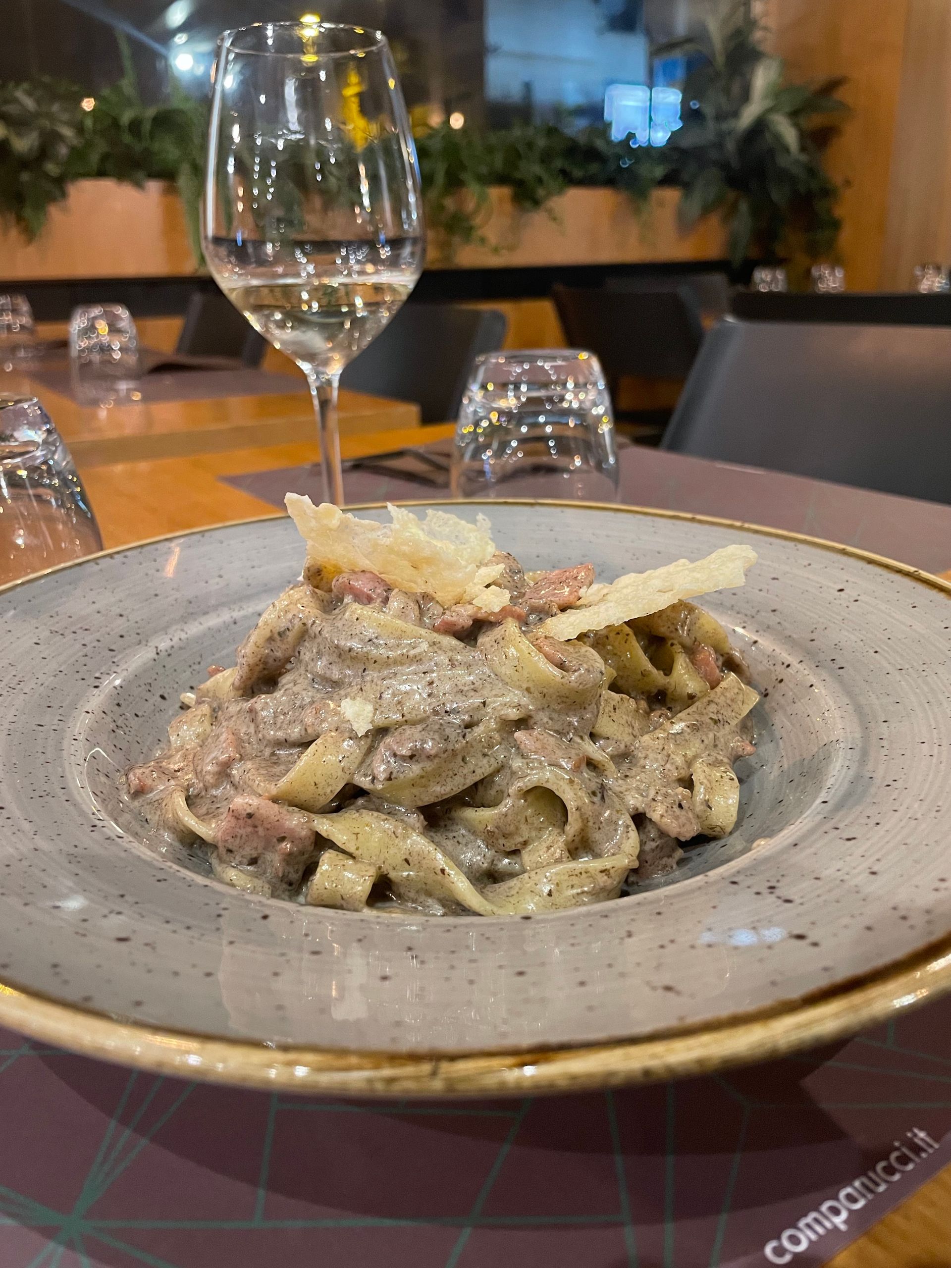 comparucci ristorante pizzeria palermo
