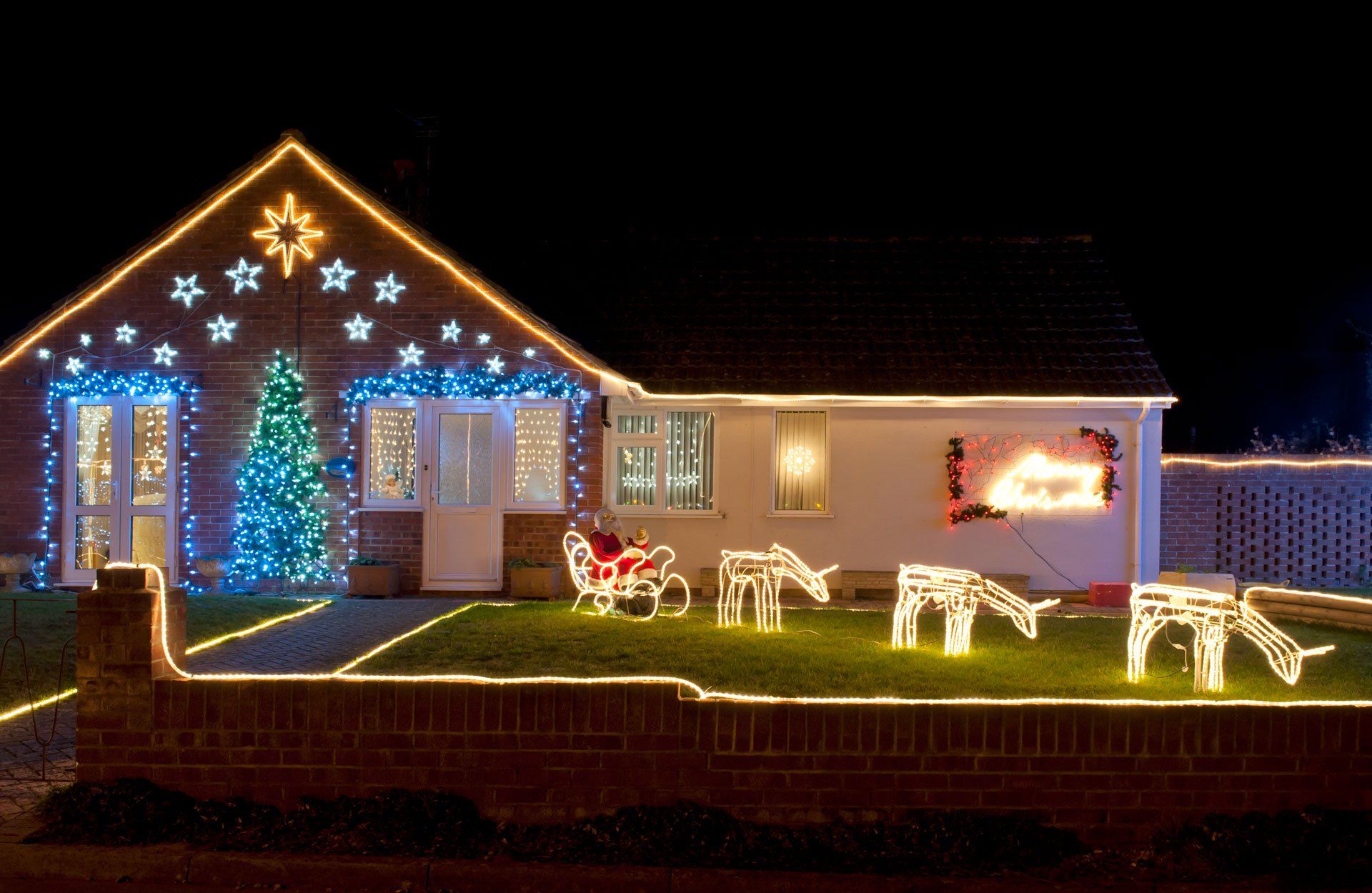 Christmas Lighting — Nottingham, PA — Howell’s Lawn & Landscape LLC