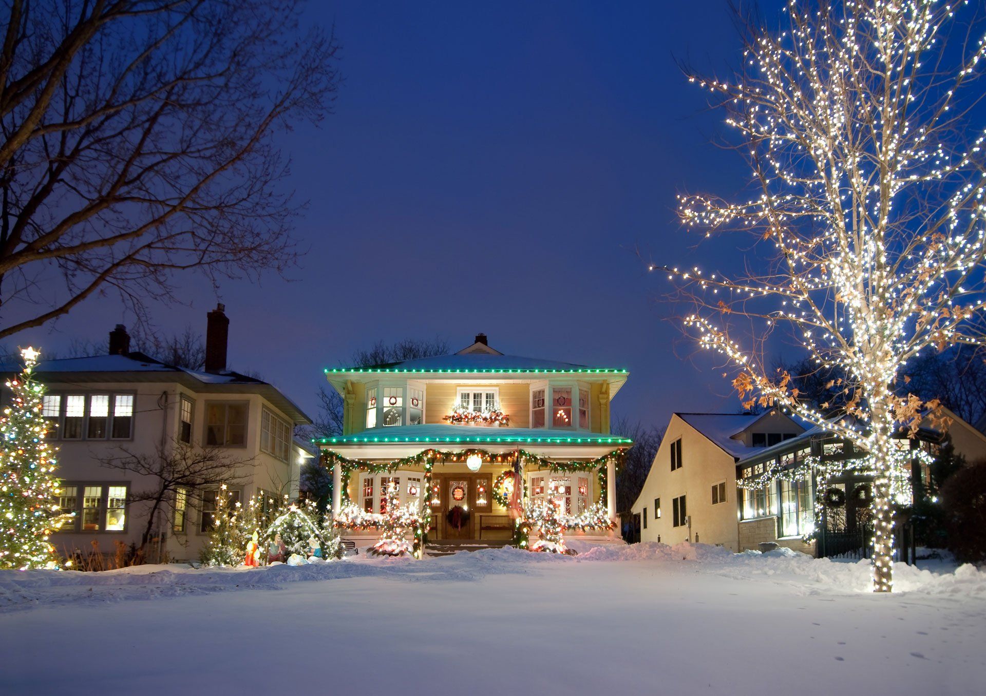 Houses Christmas Lights — Nottingham, PA — Howell’s Lawn & Landscape LLC