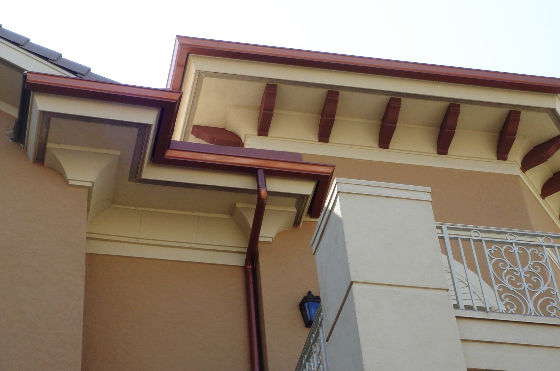 Gutter Installation Naples, FL Rain Control Aluminum