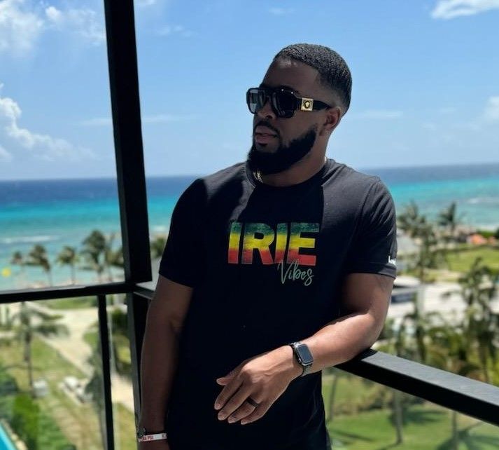 Irie Vibes Tee
