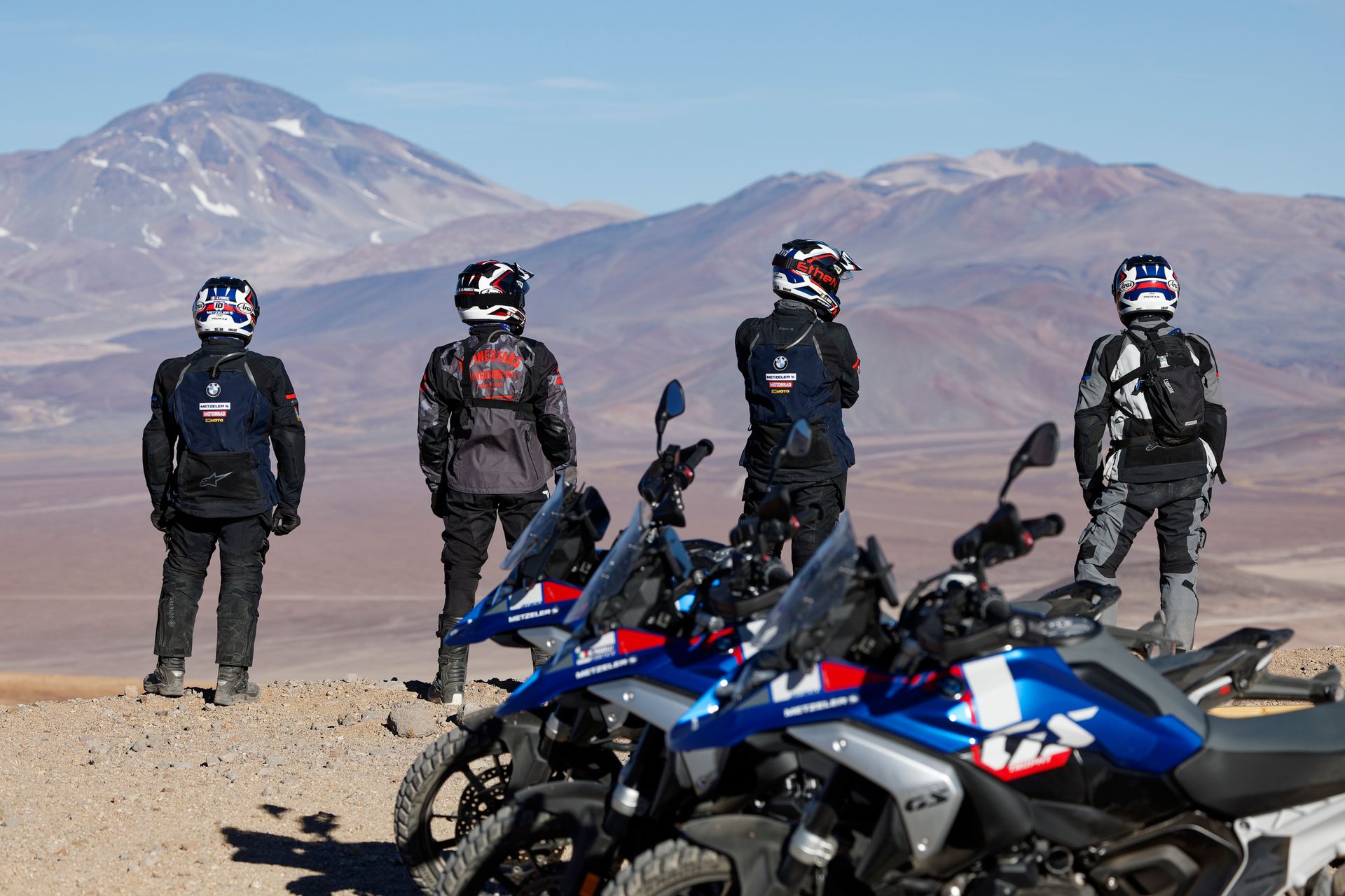 Stärkstes Motorrad Der Welt Bmw BMW Motorrad erklimmt gemeinsam mit Metzeler höchsten aktiven Vulkan