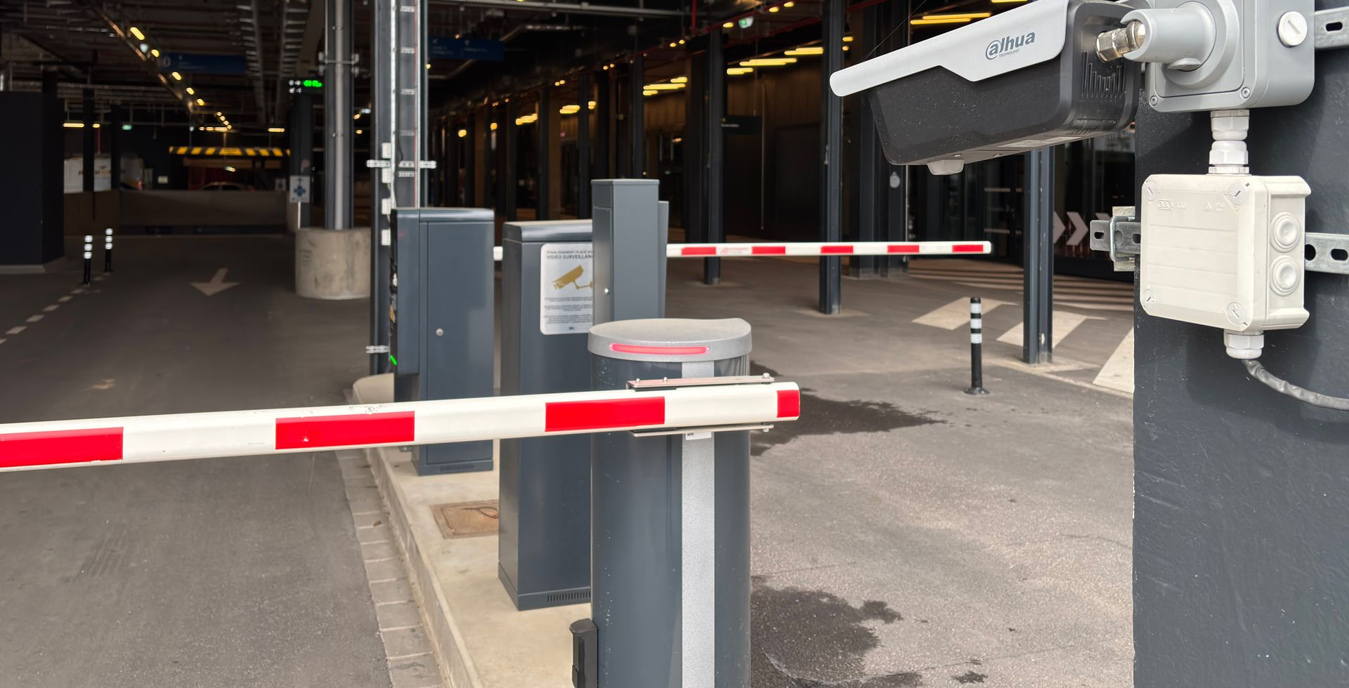 lecteur piéton parking