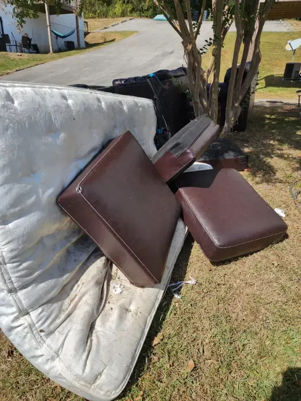 Mattress Removal Service in Knoxville, TN