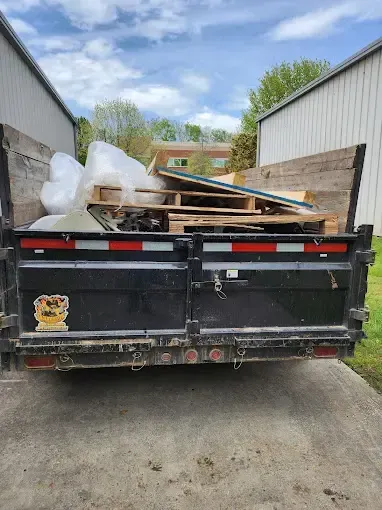 Pallet removal in Knoxville TN