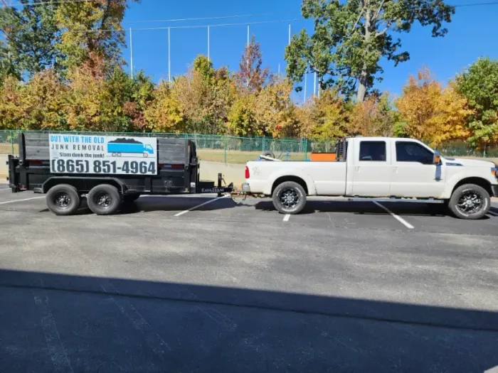 Hire a Bonded and Insured Junk Removal Company in Knoxville, TN
