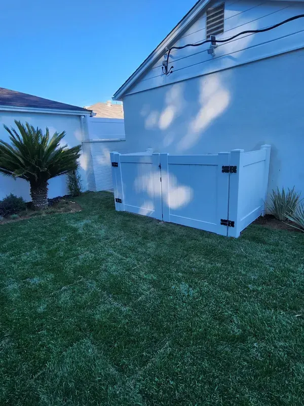 Vinyl privacy fence installed for a Southern California home