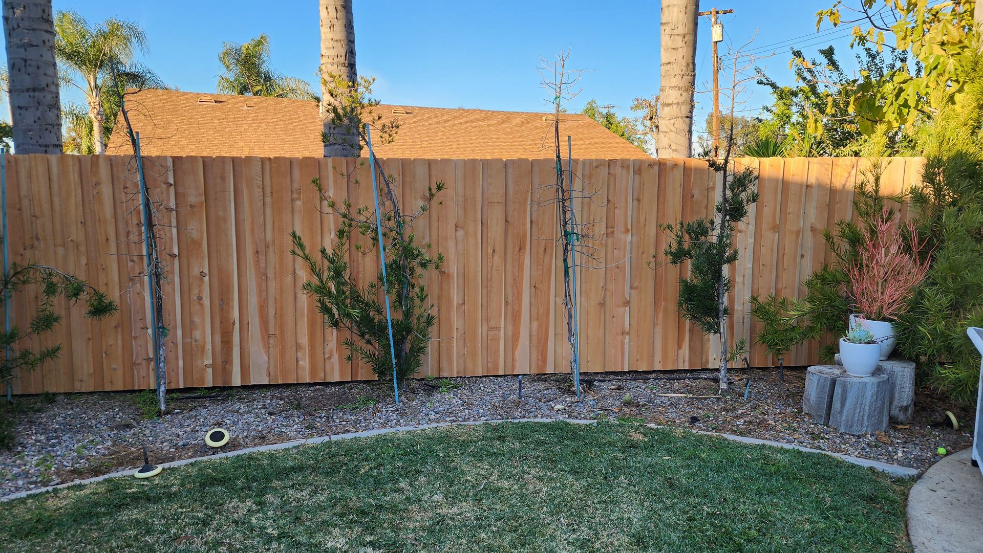 Wood privacy fence installed for a Los Angeles backyard